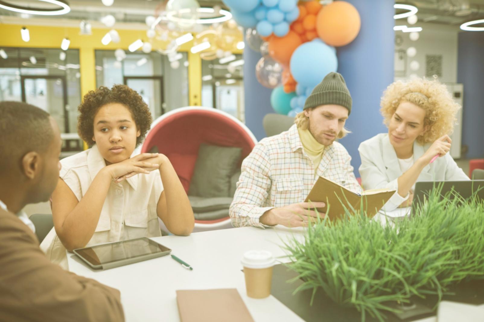 Colaboración con instituciones educativas internacionales